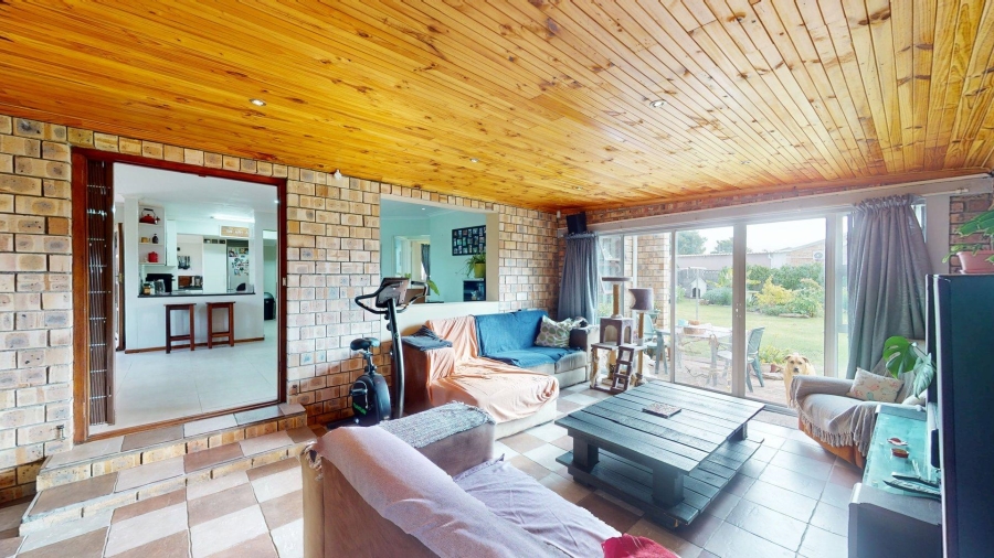 2 Bedroom Property for Sale in Sherwood Eastern Cape